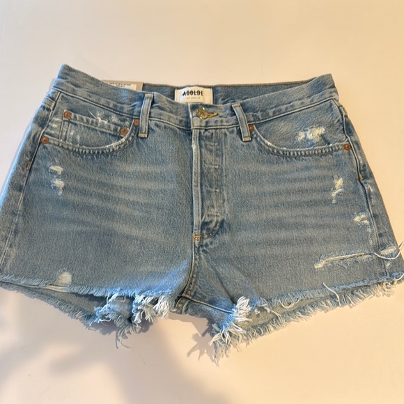 NWT AGOLDE Parke Vintage Cut-Off Denim Shorts
In Swapmeet Size 27 - Picture 3 of 8